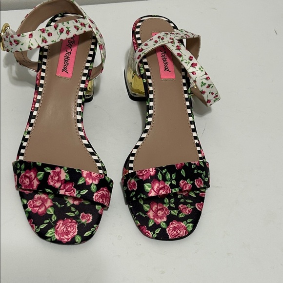 Betsey Johnson Shoes - Betsey Johnson Black and Pink Floral Sandals Worn once